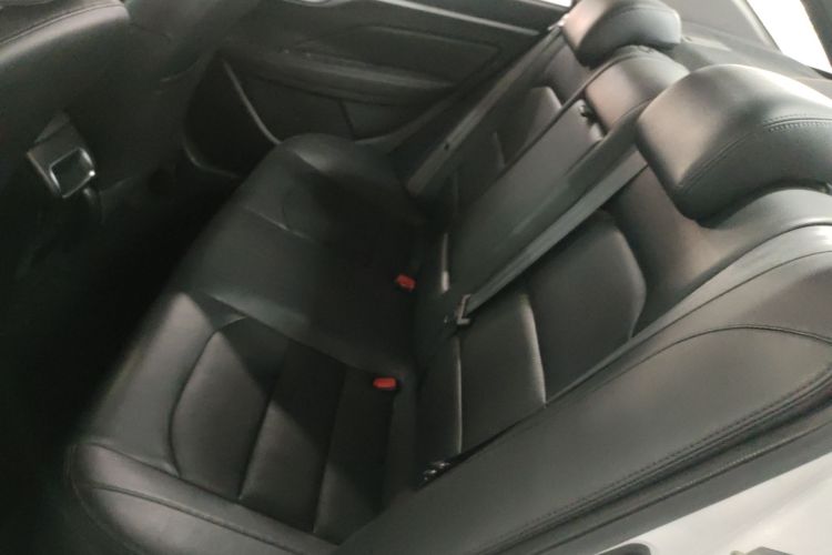 吉利汽车 远景 2020款 1.5L 手动亚运版中控内饰21