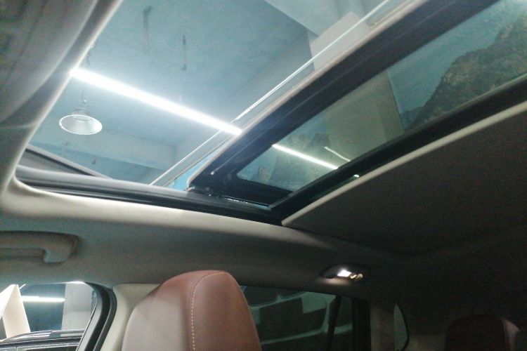 别克 昂科威 2020款 28T 四驱精英型中控内饰22