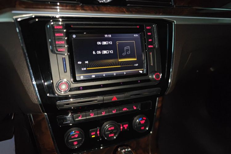 大众 帕萨特 2017款 380TSI DSG旗舰版局部细节16