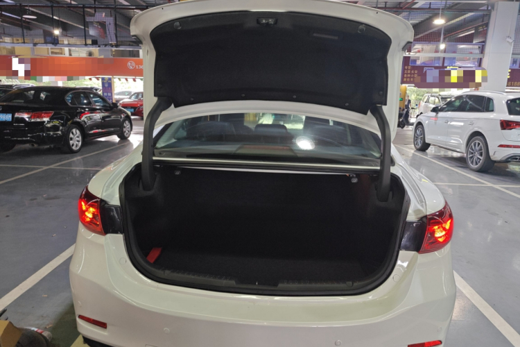 马自达 阿特兹 2017款 2.5L 蓝天运动版局部细节23