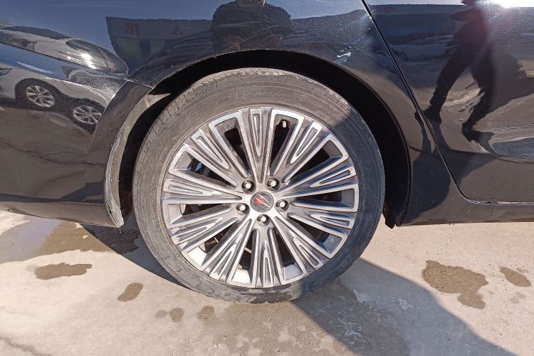 红旗H5 2022款 经典款 改款 1.5T DCT旗韵版车身外观6008