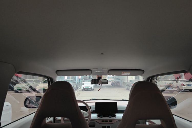 吉利银河 熊猫 2025款 210km 元气熊中控内饰22