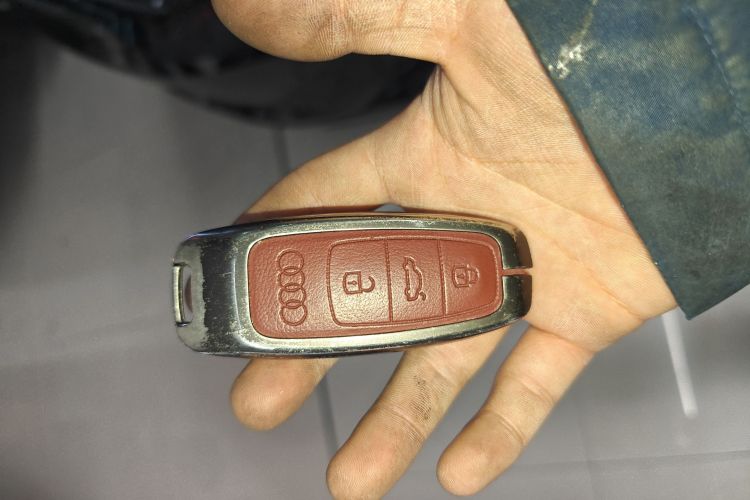 奥迪A8 2018款 A8L 55 TFSI quattro投放版精英型中控内饰11