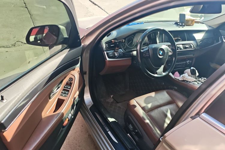 宝马5系 2017款 520Li 典雅型中控内饰7003
