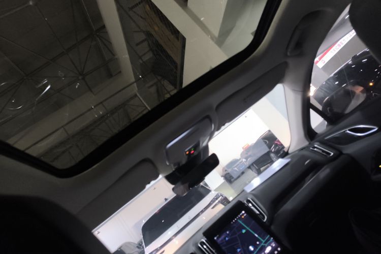 红旗HS3 PHEV 2024款 PHEV 115km 劲为版中控内饰22