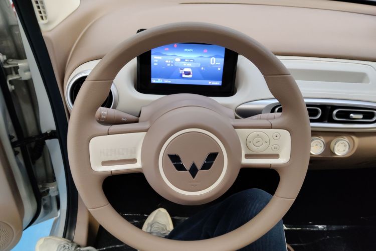 五菱汽车 宏光MINIEV 2025款 四门版 进阶款中控内饰13