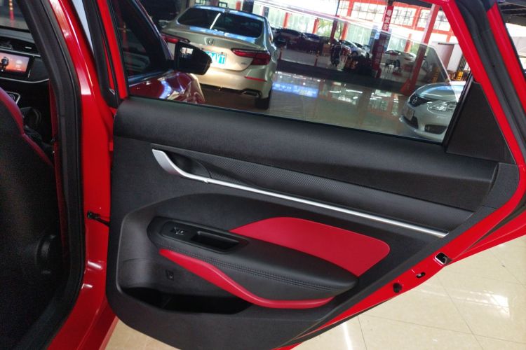 吉利汽车 缤瑞 2021款 1.4T CVT F-运动版中控内饰7006