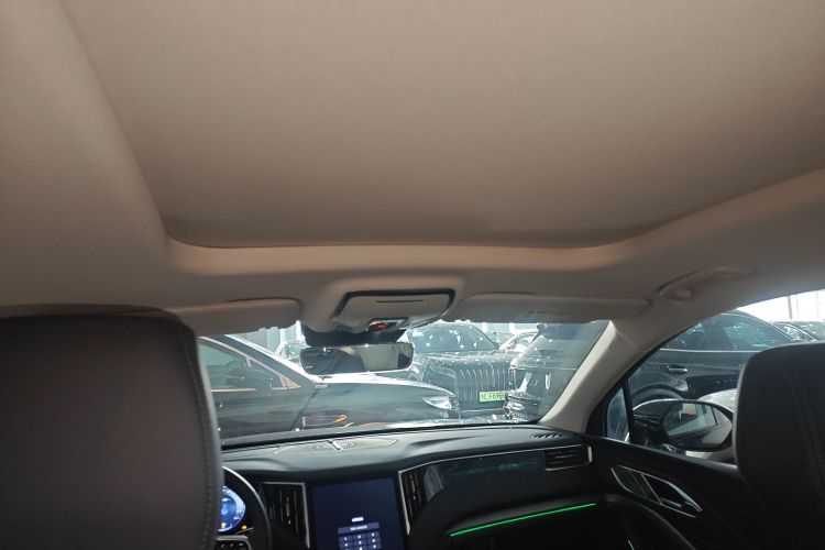 红旗HS7 PHEV 2024款 2.0T PHEV 四驱旗畅版 6座中控内饰22