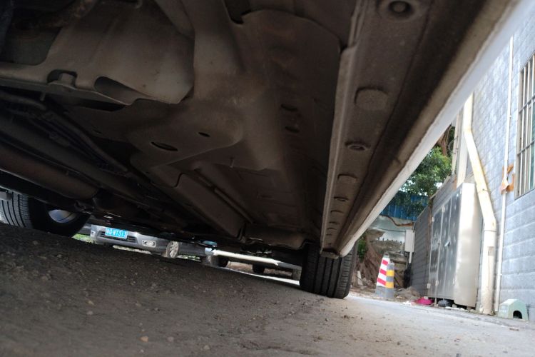 别克 君威 2015款 2.0L 领先时尚型局部细节9001