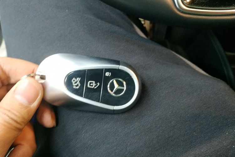 奔驰EQS 2022款 改款 450+ 先锋版中控内饰7001