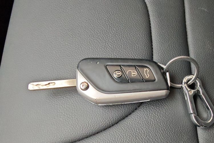 北京汽车 绅宝X35 2016款 1.5L 手动精英版中控内饰11