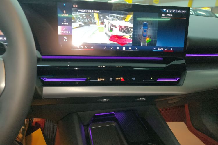 宝马5系 2024款 525Li M运动套装中控内饰16