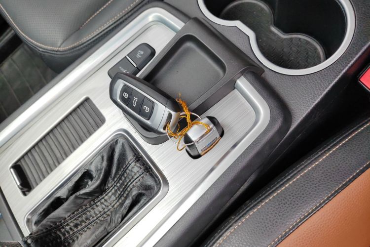 吉利汽车 远景X6 2016款 1.3T CVT豪华型中控内饰7001