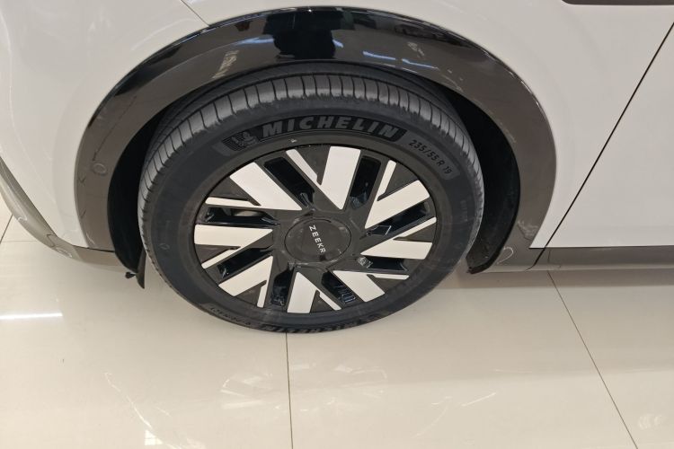 极氪MIX 2025款 长续航智驾版车身外观6007