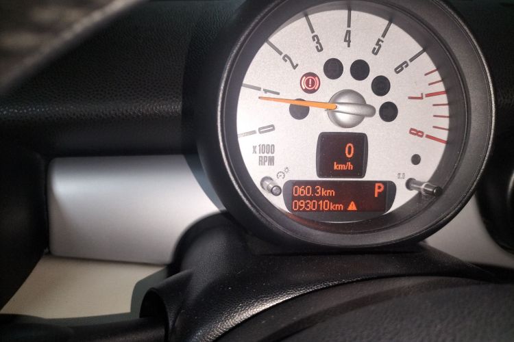 MINI 2011款 1.6L ONE中控内饰15