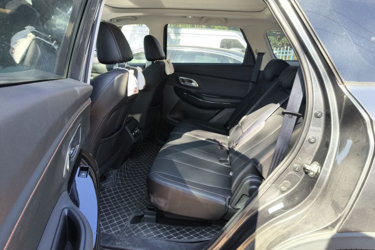 长安欧尚X7 PLUS 2023款 畅享版 1.5T自动尊贵型 7座中控内饰21