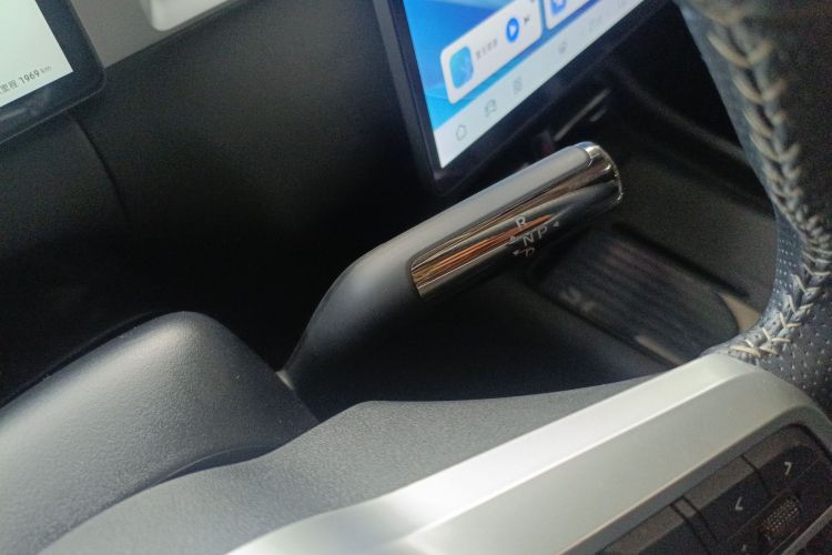 蓝电E5 PLUS 2025款 165km 长续航版PLUS 7座局部细节18