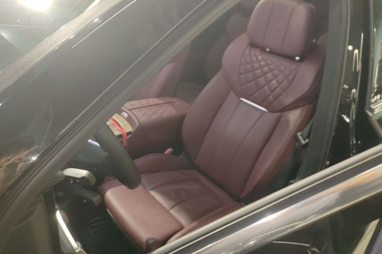 红旗E-HS9 2022款 660km 旗畅版 六座中控内饰19