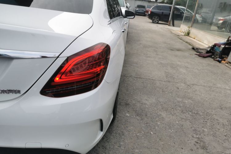 奔驰C级 2021款 C 200 L 时尚型运动版车身外观9