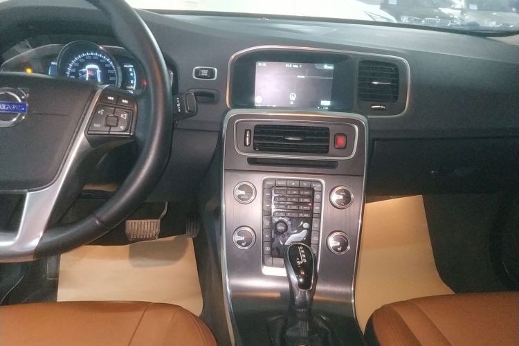 沃尔沃S60 2016款 S60L T5 智驭版局部细节16