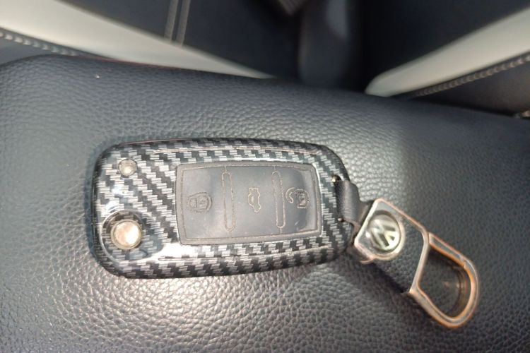 大众 2012款 1.6L Cross Polo AT中控内饰11