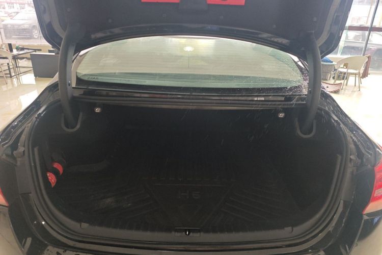 红旗H5 2019款 30TD 灵动版机舱底盘23