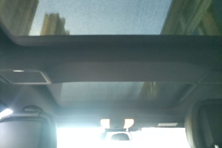 奔驰E级 2015款 E 320 L 运动型局部细节22