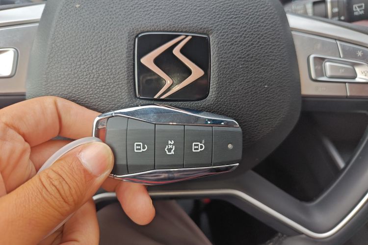 思皓X8 PLUS 2023款 1.5TGDI DCT智享版 7座中控内饰11