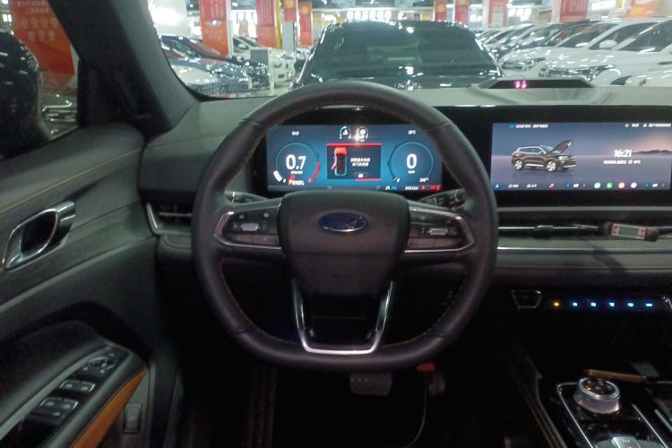 福特 领睿 2025款 EcoBoost 170 尊领型PLUS中控内饰13