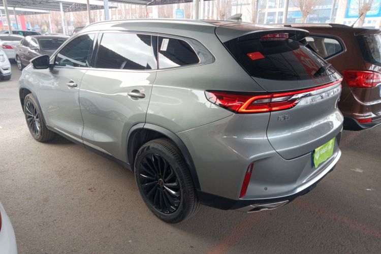 星途凌云 2023款 300T 两驱星耀版车身外观4