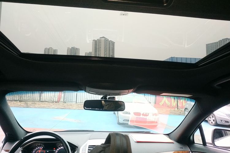 林肯MKZ 2020款 2.0T 尊享版中控内饰22