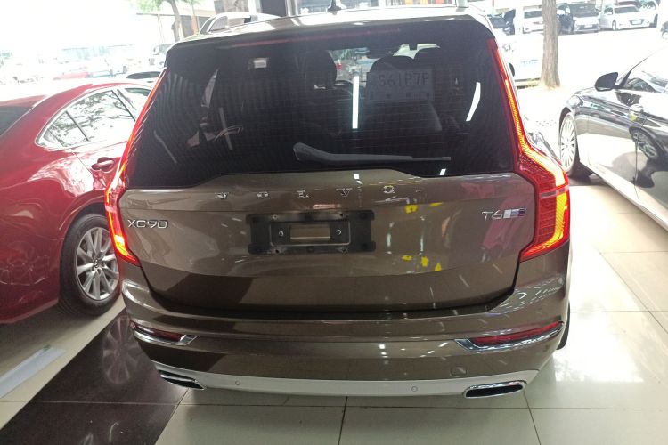 沃尔沃XC90 2018款 T6 智雅版 7座车身外观6
