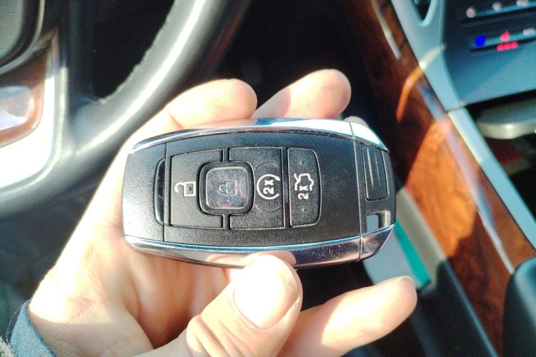 林肯 航海家(进口) 2019款 2.0T 四驱尊雅版 国VI中控内饰7001