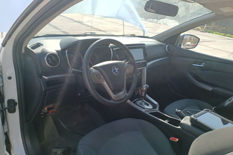 启辰T70 2016款 2.0L CVT睿趣版中控内饰12