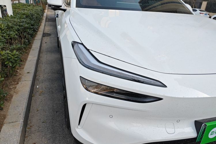 乐道L60 2025款 85kWh 后驱版车身外观8