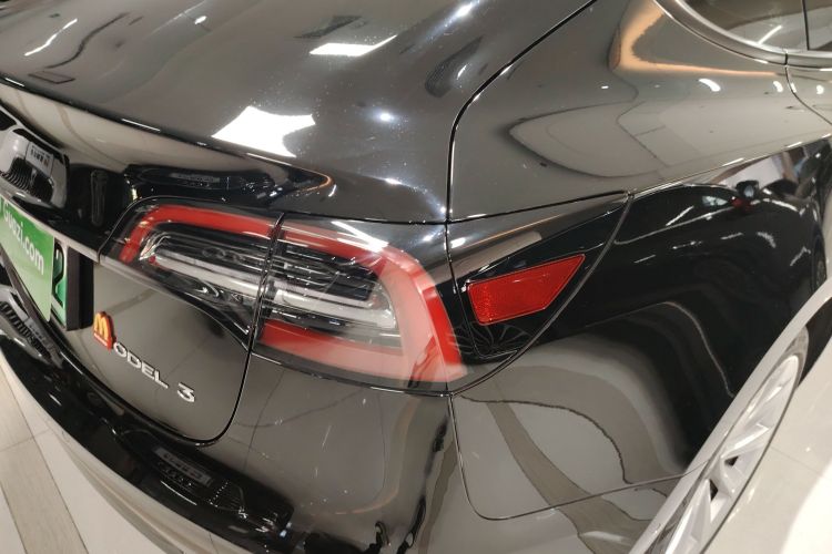 特斯拉 Model 3 2022款 后轮驱动版车身外观6006