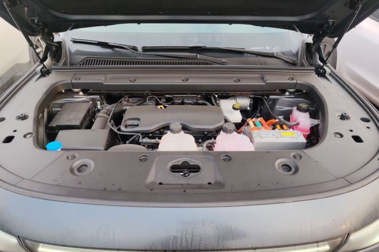 零跑汽车 零跑C10 2024款 210舒享版机舱底盘24