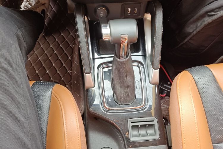 北京汽车 绅宝X35 2016款 1.5L 自动豪华版中控内饰18