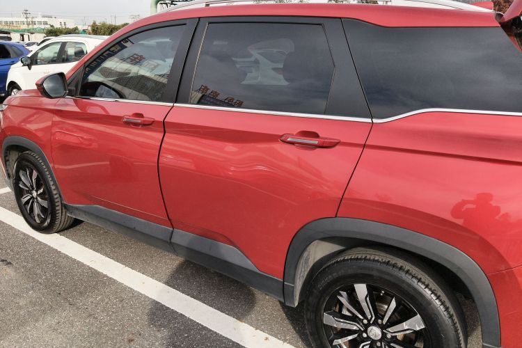 宝骏530 2018款 1.5T DCT旗舰型 国V车身外观4