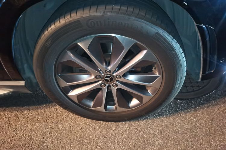 奔驰GLE 2022款 GLE 350 4MATIC 时尚型车身外观10