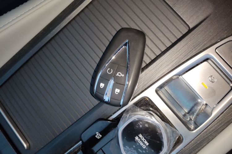 长安CS75 PLUS 2025款 第三代 冠军版 1.5T 劲航型中控内饰11