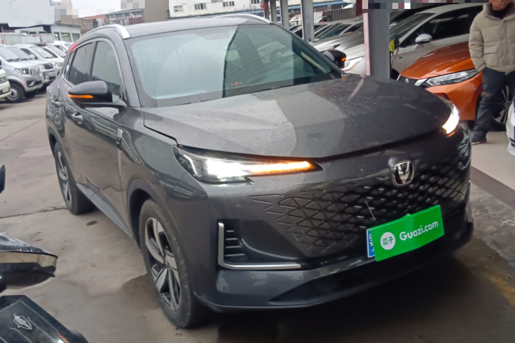 长安CS55PLUS 2024款 第三代 1.5T DCT卓越型车身外观3