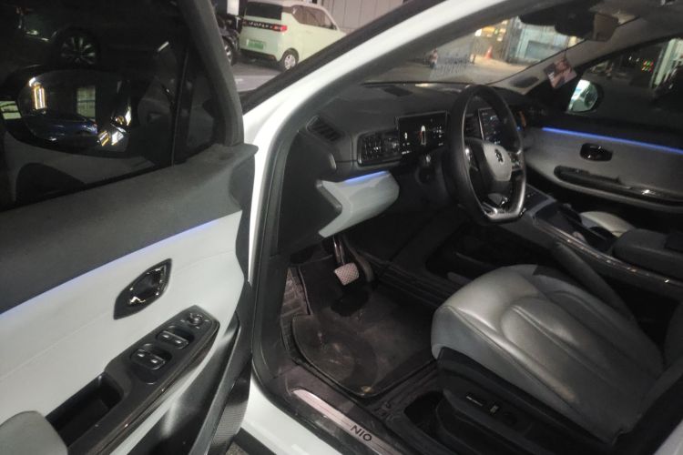 蔚来ES6 2020款 420KM 运动版中控内饰7003