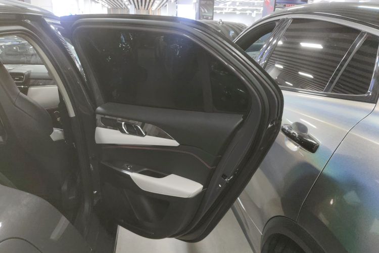 领克02 2022款 2.0TD DCT耀Pro中控内饰45