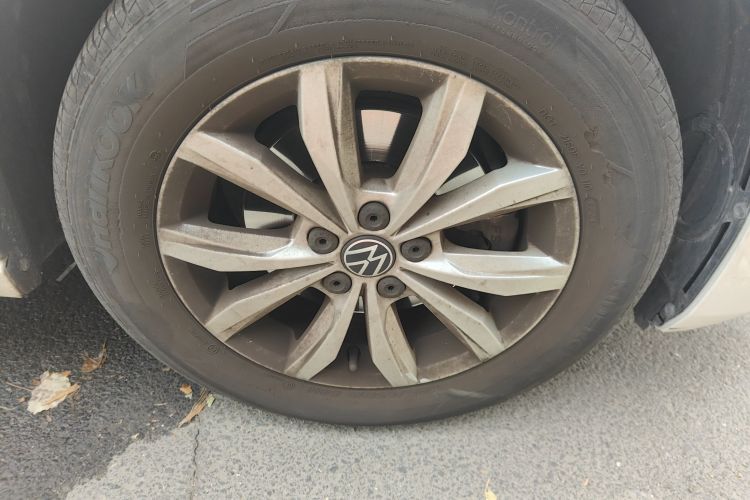 大众 Polo 2021款 Plus 1.5L 自动炫彩科技版车身外观10