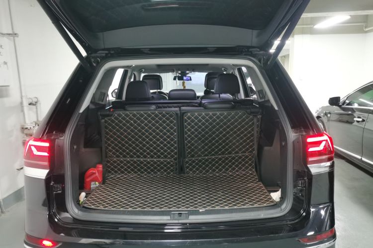 大众 途昂 2023款 380TSI 四驱尊享豪华版机舱底盘23