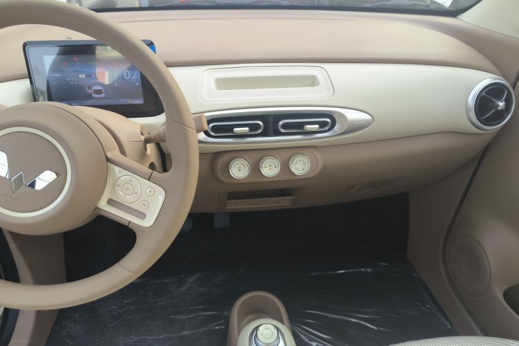 五菱汽车 宏光MINIEV 2025款 四门版 进阶款中控内饰16