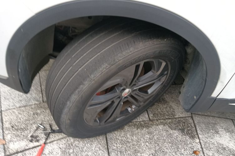 奇瑞 瑞虎7 2022款 超能版 1.6T DCT超能英雄车身外观35