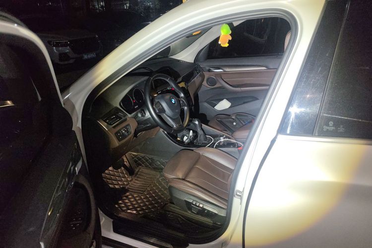 宝马X1 2018款 xDrive20Li 尊享型局部细节19