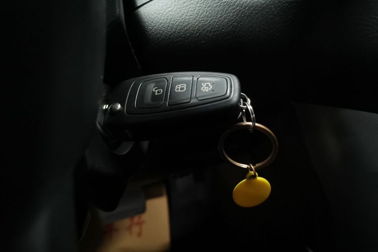 福特 福克斯 2017款 两厢 1.6L 自动舒适型智行版中控内饰11